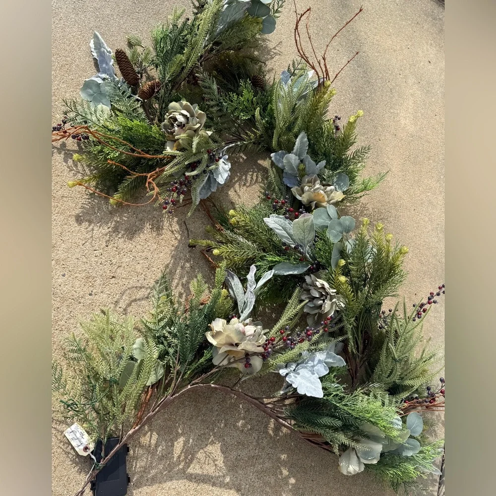Frontgate Peony Garland - 9 ft - NWT